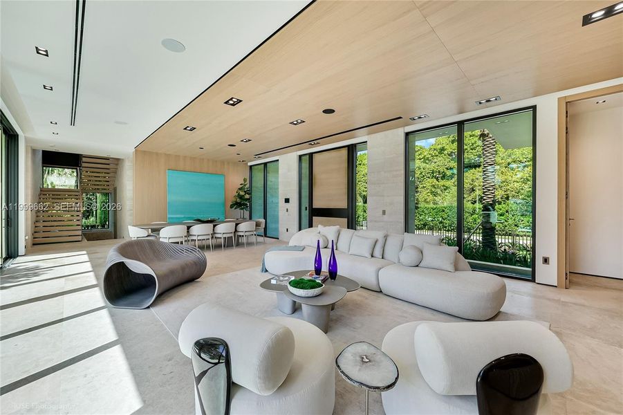Community amenities in , Miami (Image 35). Community amenities in , Miami (Image 35).