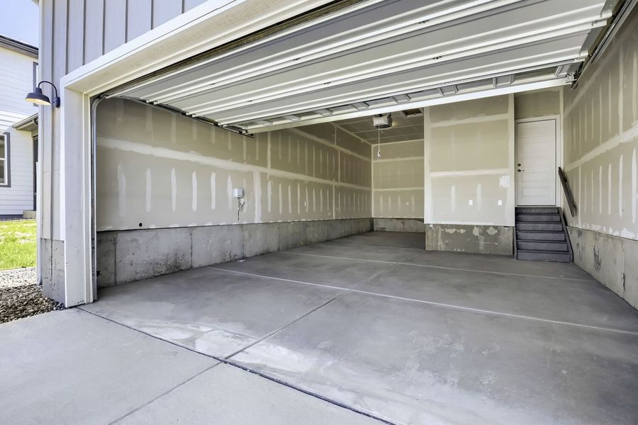 2071 Dusk Court - Garage 2071 Dusk Court - Garage