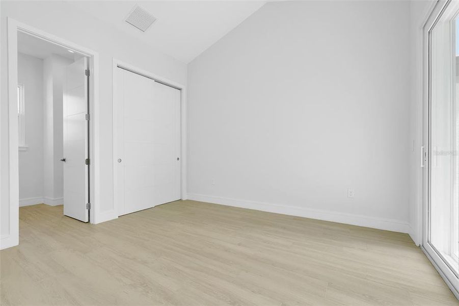 Spacious, unfurnished interior of a new home in Hampton Green at Providence, Davenport (Image 46).