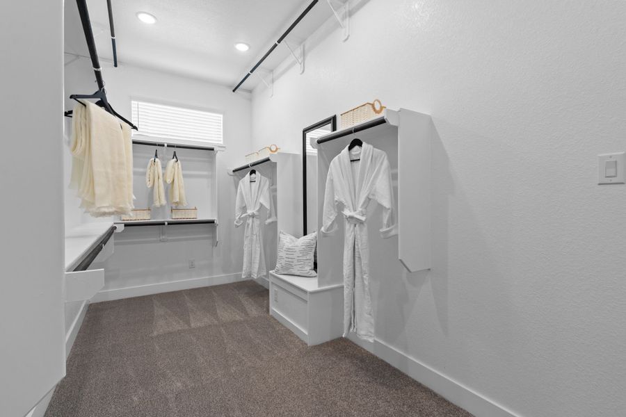 Furnished interior view inside a new home in Evergreen, Conroe (Image 11). Furnished interior view inside a new home in Evergreen, Conroe (Image 11).