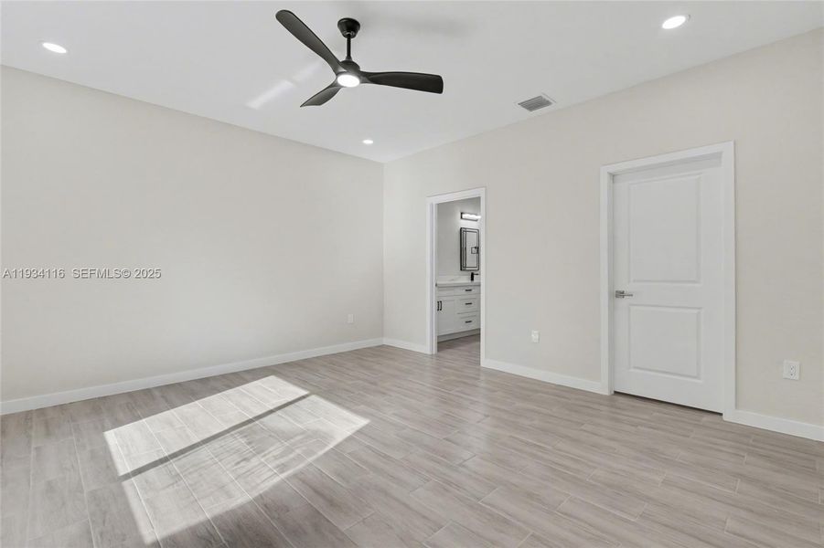Spacious, unfurnished interior of a new home in , Dania Beach (Image 47). Spacious, unfurnished interior of a new home in , Dania Beach (Image 47).