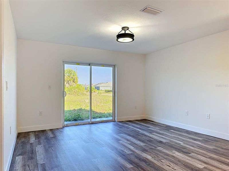 Spacious, unfurnished interior of a new home in , North Port (Image 23).