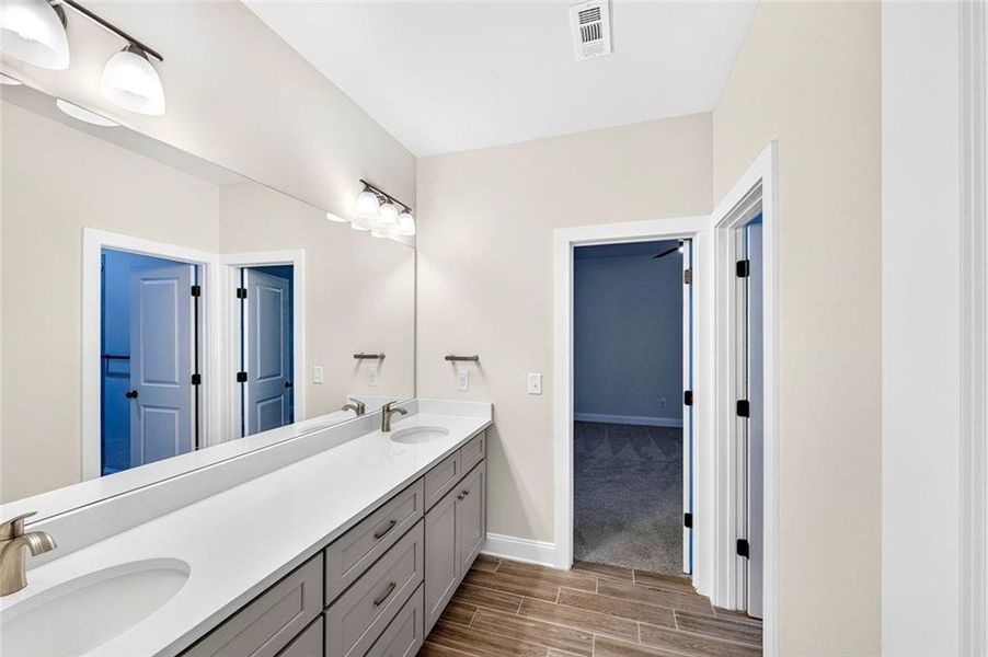Furnished interior view inside a new home in , Bishop (Image 50).