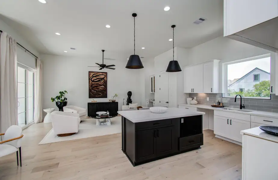 Image 7 of a home in . Image 7 of a home in .