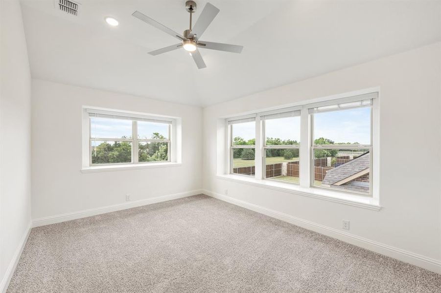 Spacious, unfurnished interior of a new home in Ridge Ranch, Mesquite (Image 18). Spacious, unfurnished interior of a new home in Ridge Ranch, Mesquite (Image 18).