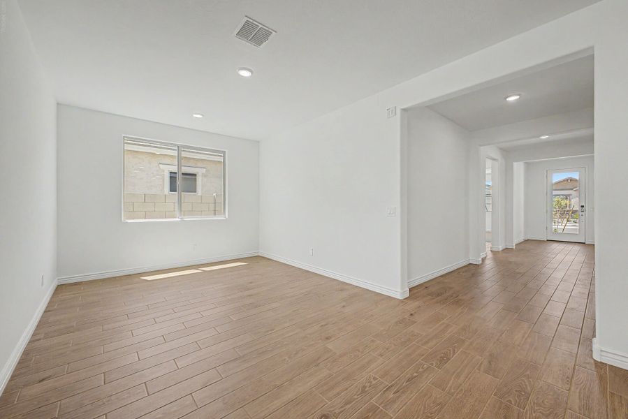Spacious, unfurnished interior of a new home in Miravida, Surprise (Image 9). Spacious, unfurnished interior of a new home in Miravida, Surprise (Image 9).