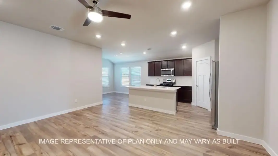 Representative unfurnished interior of a home built from the Baxtor by D.R. Horton in Wildwood Estates, Nolanville (Image 10).