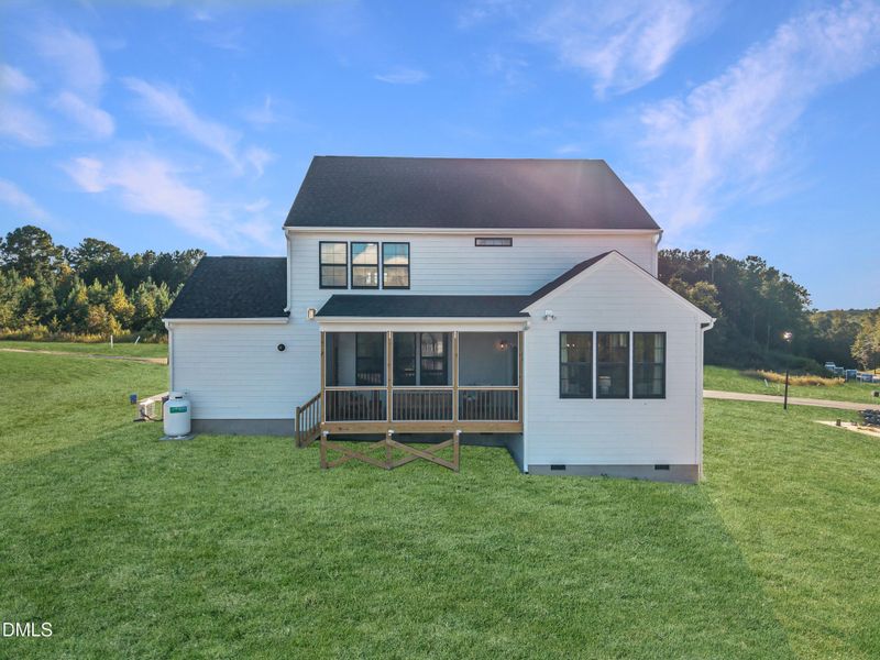 44 HHHunt Homes - Chatham- Rear with Scr