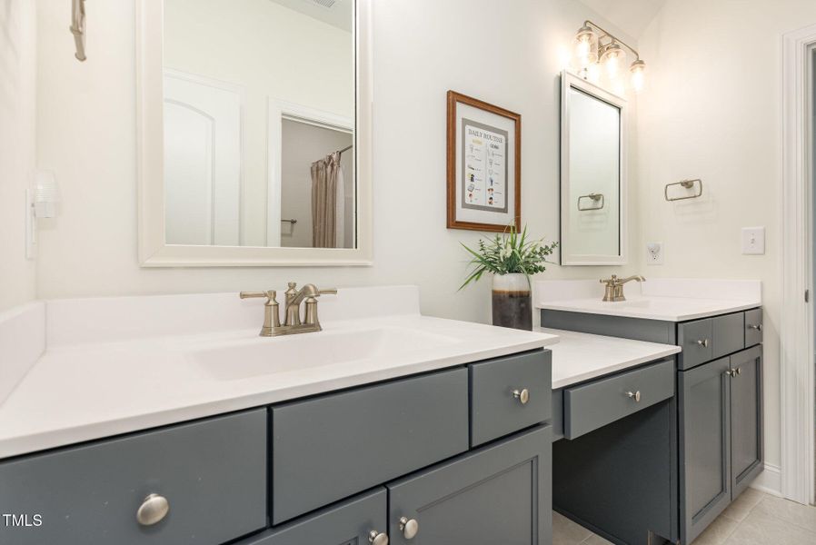 039_img_2980-edit_385