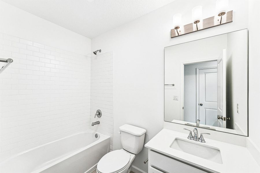 Spacious, unfurnished interior of a new home in , Port St. Lucie (Image 31).