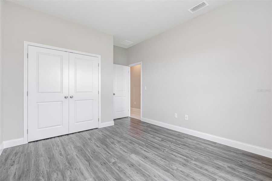 Spacious, unfurnished interior of a new home in , Port Charlotte (Image 22).