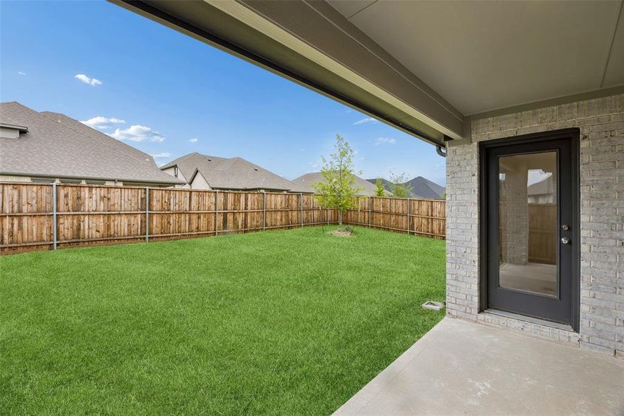 Exterior details and patio area of a home in , Lavon (Image 3).