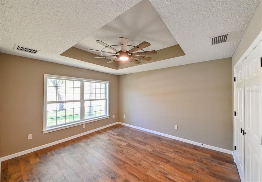 Spacious, unfurnished interior of a new home in , Lecanto (Image 36).
