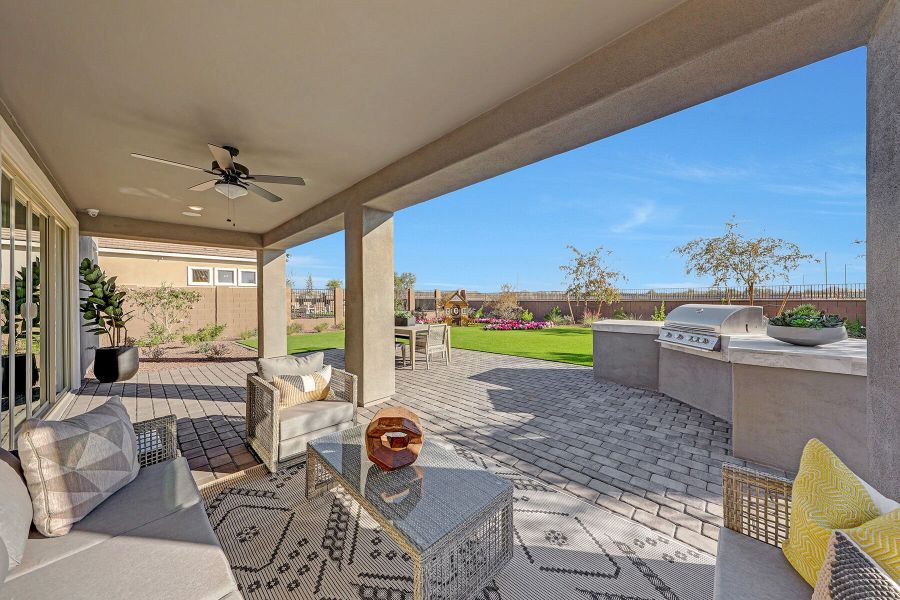 Representative exterior details of a home built from the Lagoon by Mattamy Homes in Tierra Vistoso, Surprise (Image 4).