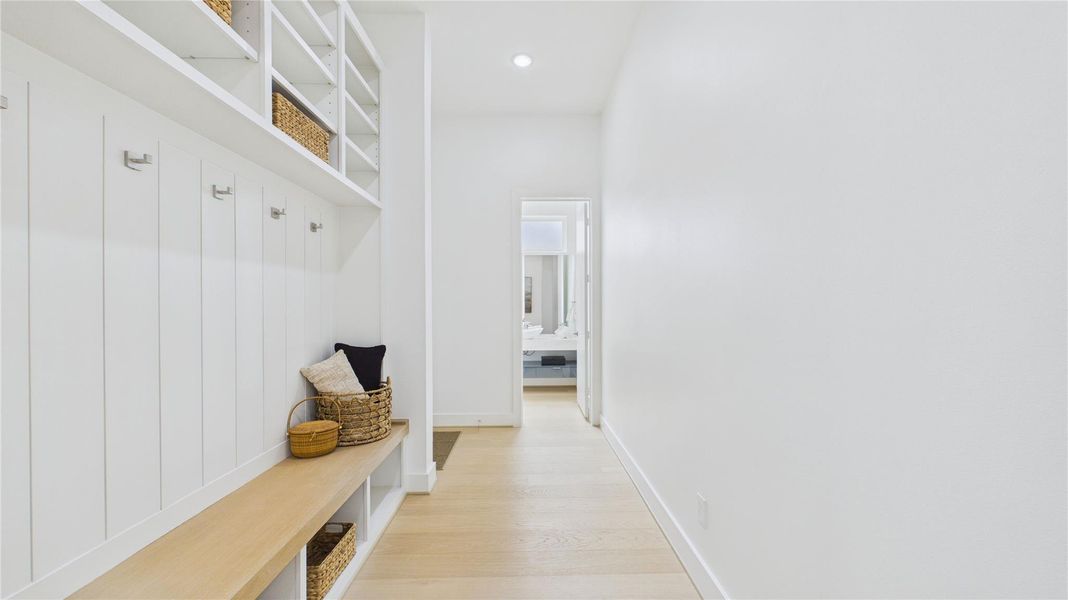 Spacious, unfurnished interior of a new home in , Houston (Image 25).