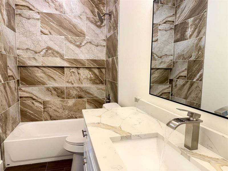 Furnished interior view inside a new home in , Granbury (Image 7).