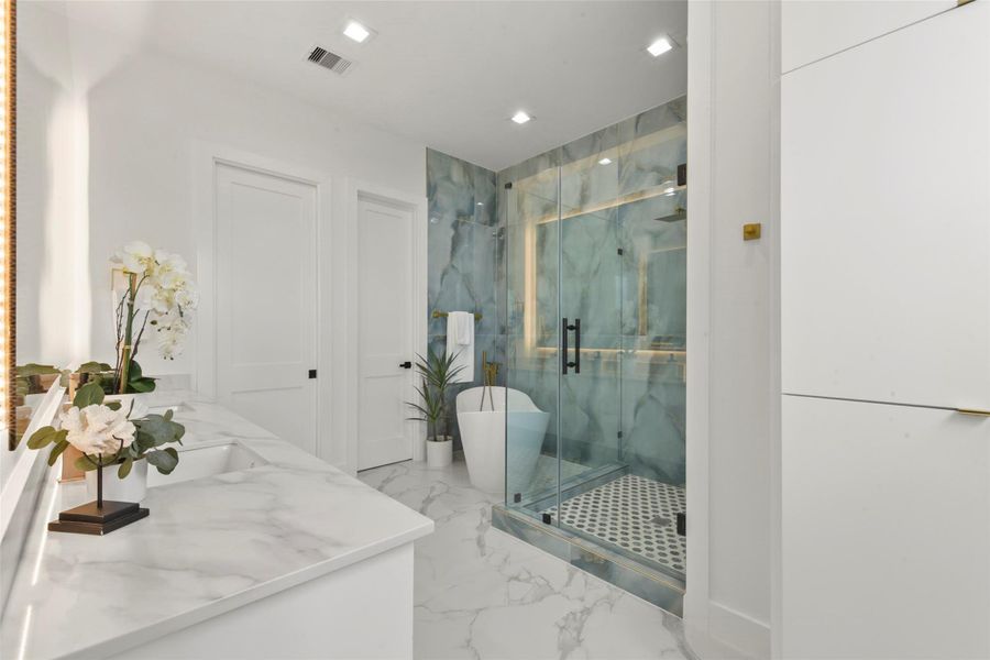 Furnished interior view inside a new home in , Houston (Image 36). Furnished interior view inside a new home in , Houston (Image 36).