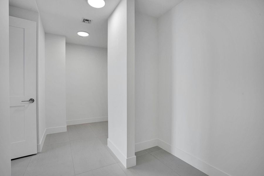 Owner's suite walk in closet