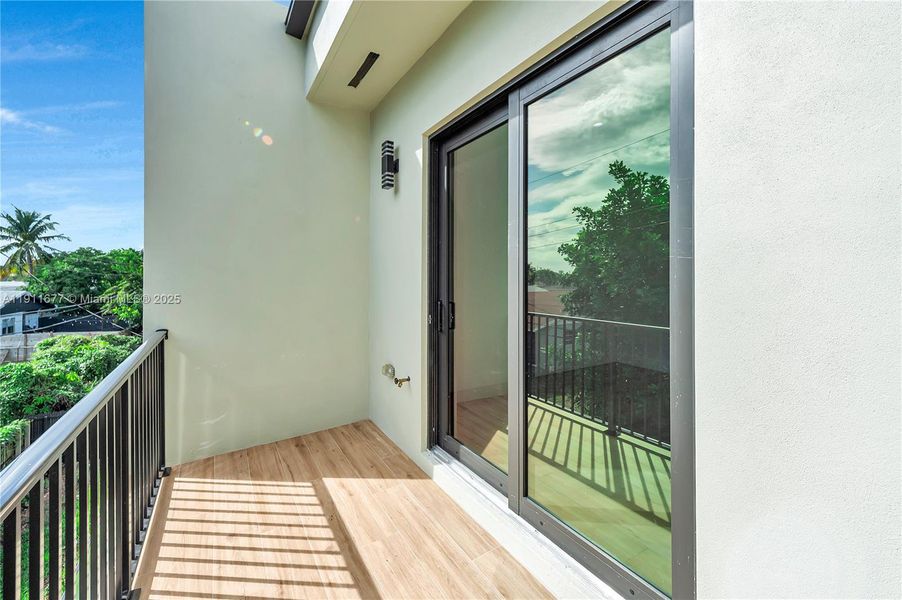 Exterior details and patio area of a home in , Fort Lauderdale (Image 32). Exterior details and patio area of a home in , Fort Lauderdale (Image 32).