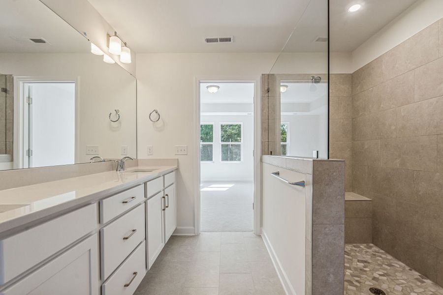 Owner's Bath Owner's Bath