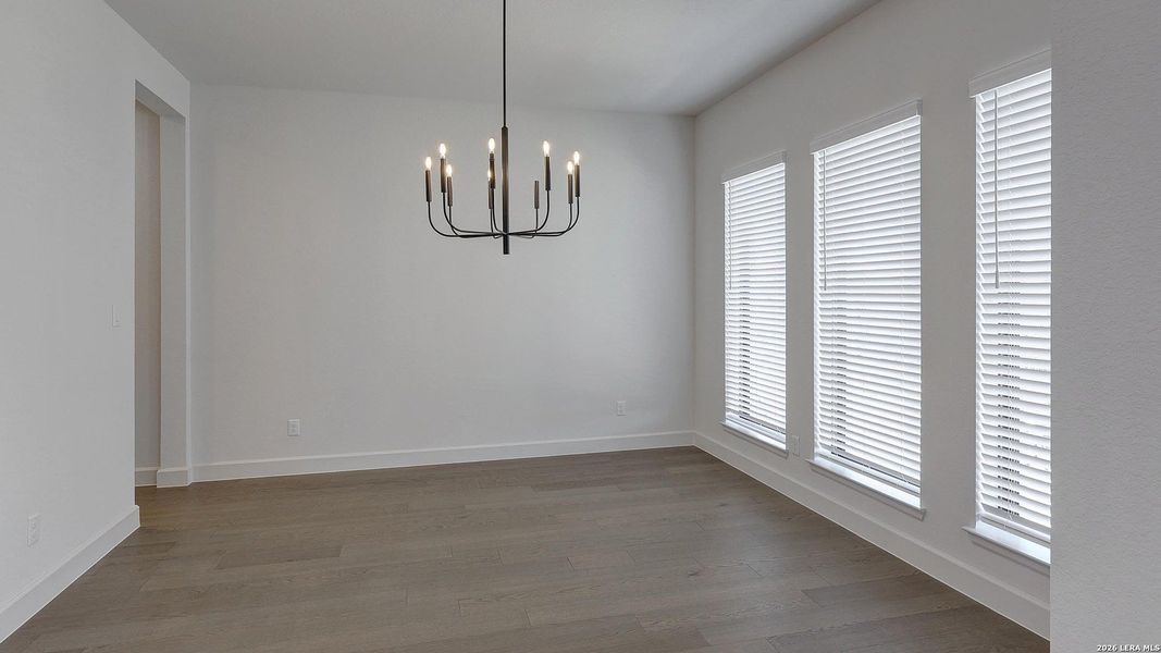 Spacious, unfurnished interior of a new home in Esperanza, Boerne (Image 29).