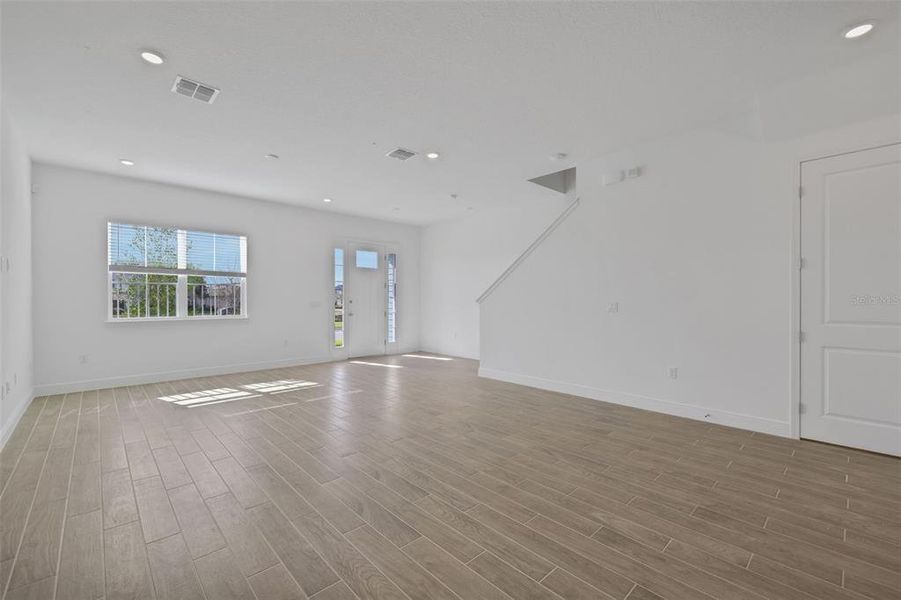 Spacious, unfurnished interior of a new home in , St. Cloud (Image 20).