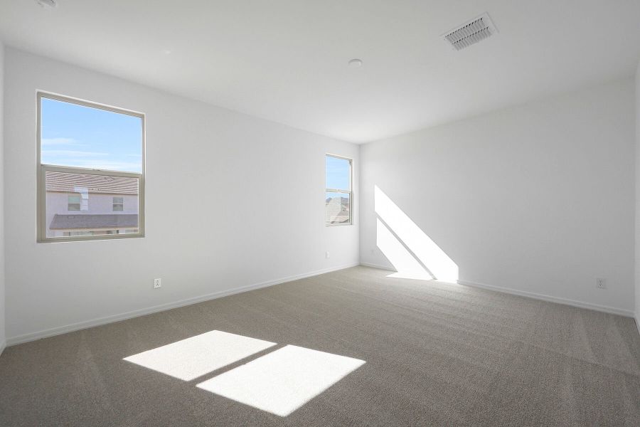 Spacious, unfurnished interior of a new home in Pinnacle at San Tan Heights, San Tan Valley (Image 14).