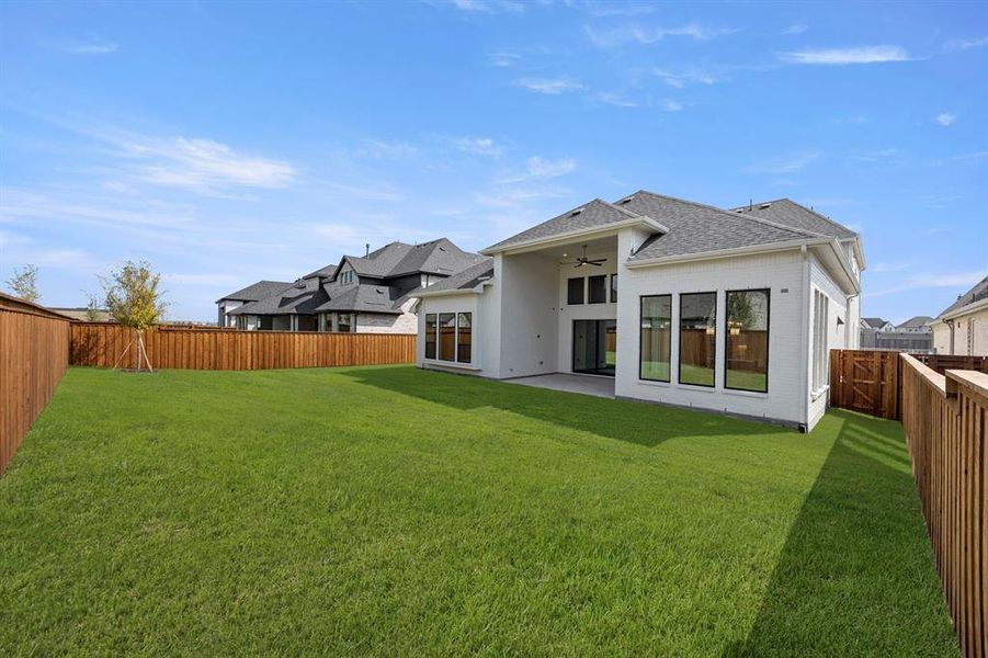 27. 4512 Meander - Back (2)