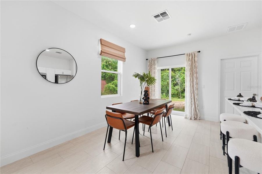 Furnished interior view inside a new home in , Orlando (Image 13).