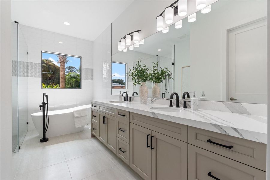 Owner's Bath Owner's Bath