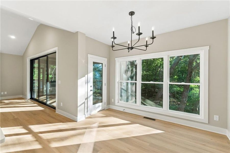 Spacious, unfurnished interior of a new home in , Jasper (Image 30).