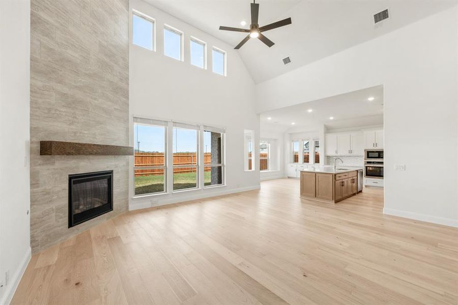 Spacious, unfurnished interior of a new home in Glenwood Meadows, Argyle (Image 39).