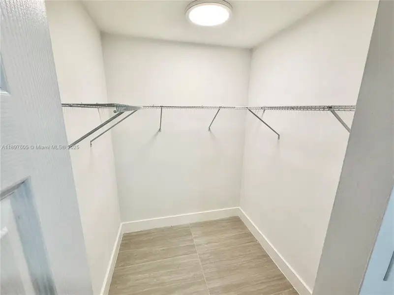 Spacious, unfurnished interior of a new home in , Lauderdale Lakes (Image 27).