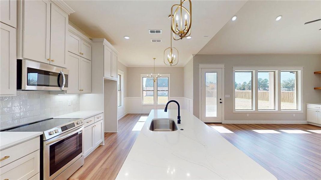 Furnished interior view inside a new home in , Tyler (Image 12).