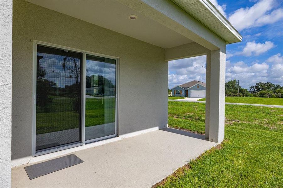 Exterior details and patio area of a home in Bradbury Creek, Haines City (Image 23). Exterior details and patio area of a home in Bradbury Creek, Haines City (Image 23).
