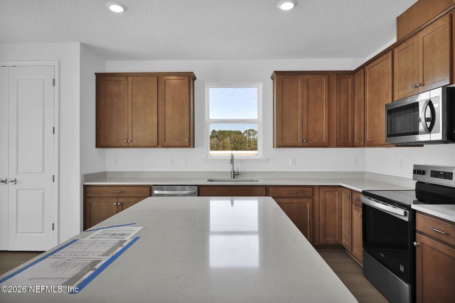 Furnished interior view inside a new home in Murray Farms, Middleburg (Image 12).