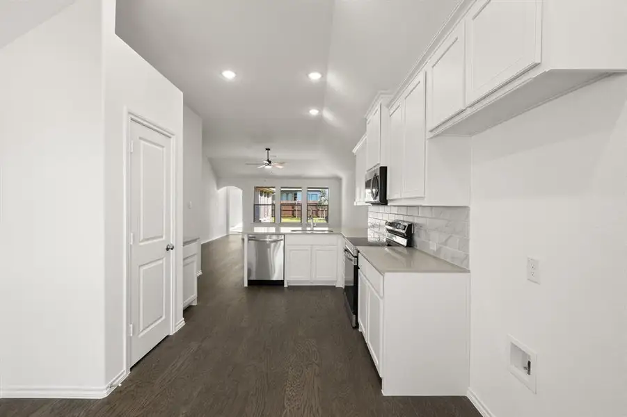 10341 Tapioca- Kitchen-4