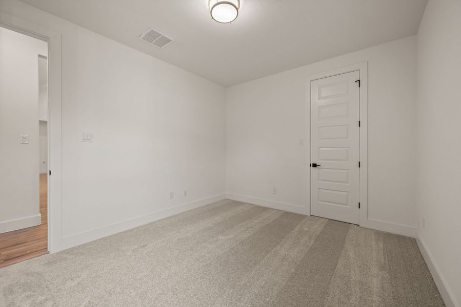 Spacious, unfurnished interior of a new home in Rolling Creek Ranch, Aledo (Image 39). Spacious, unfurnished interior of a new home in Rolling Creek Ranch, Aledo (Image 39).