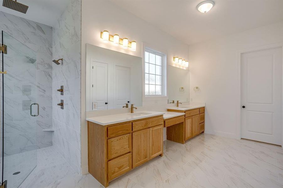 Furnished interior view inside a new home in Whitestone Heights, Benbrook (Image 11).
