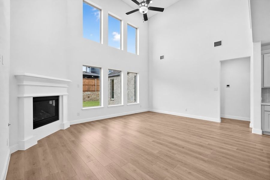 Spacious, unfurnished interior of a new home in Highland Lakes, McKinney (Image 15). Spacious, unfurnished interior of a new home in Highland Lakes, McKinney (Image 15).