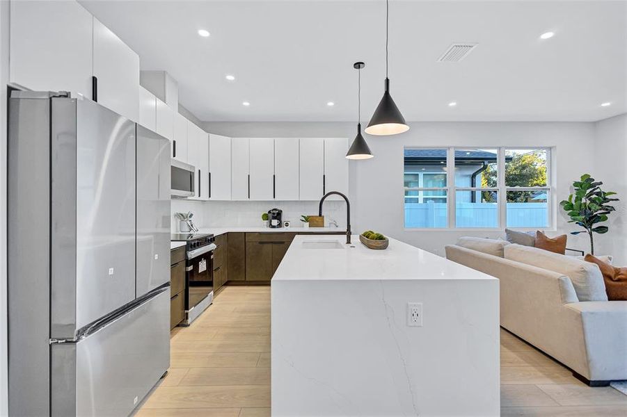 Furnished interior view inside a new home in , Gulfport (Image 10).