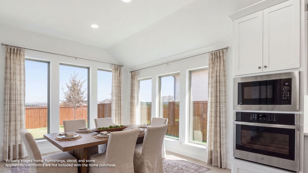 Furnished interior view inside a new home in Sweetgrass, Haslet (Image 9).