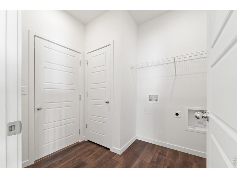Spacious, unfurnished interior of a new home in Union Colony West, Greeley (Image 11).