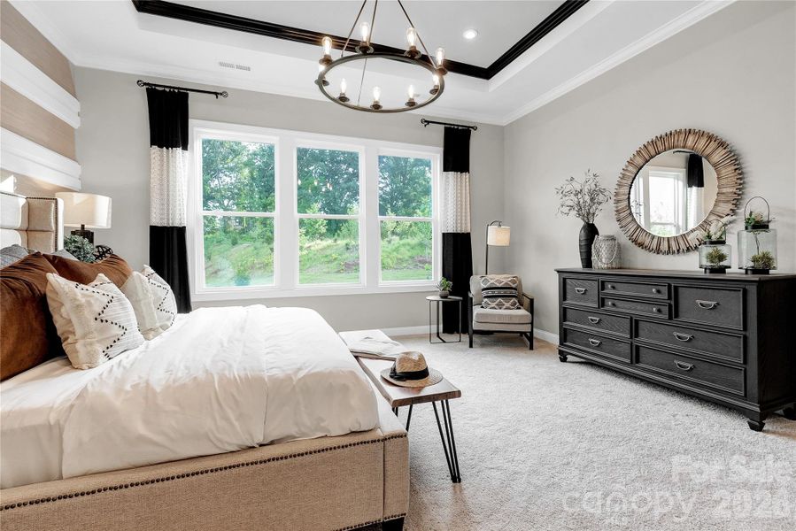 Owners Suite. Model photos used for reference Owners Suite. Model photos used for reference