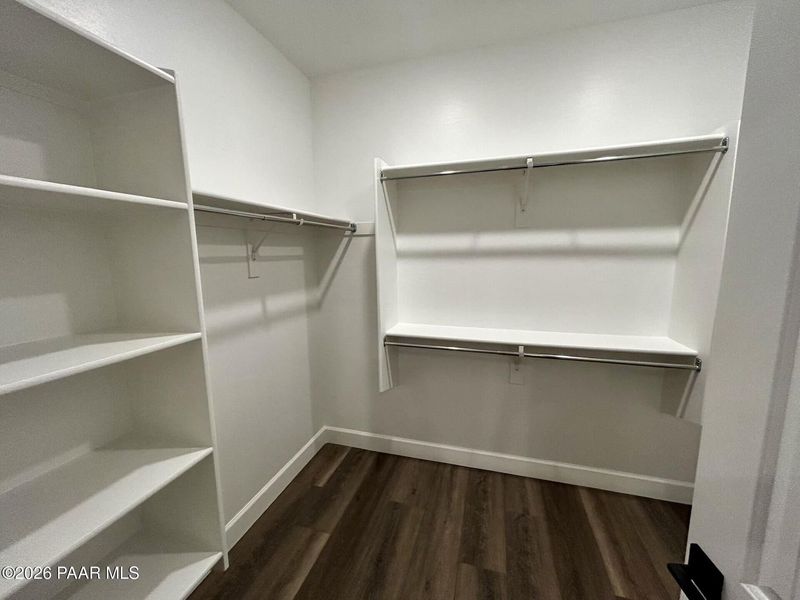 Spacious, unfurnished interior of a new home in North Ridge at Pronghorn Ranch, Prescott Valley (Image 29).