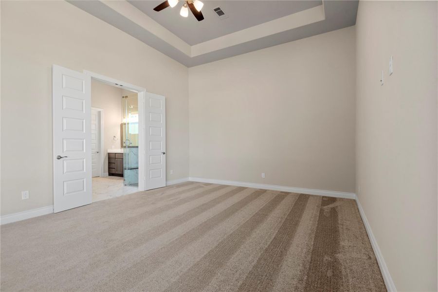 Spacious, unfurnished interior of a new home in , Conroe (Image 38). Spacious, unfurnished interior of a new home in , Conroe (Image 38).