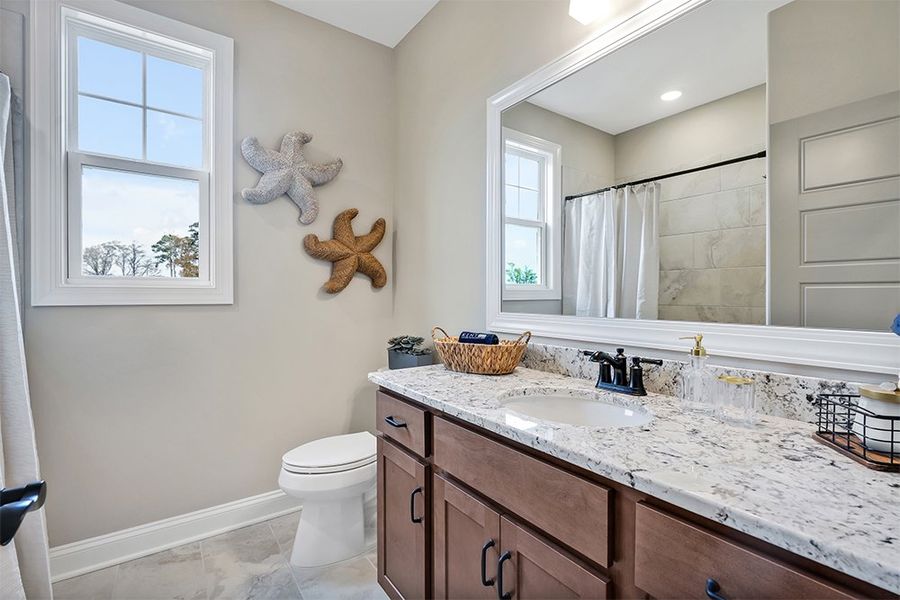 Lumina Island, Guest Bathroom