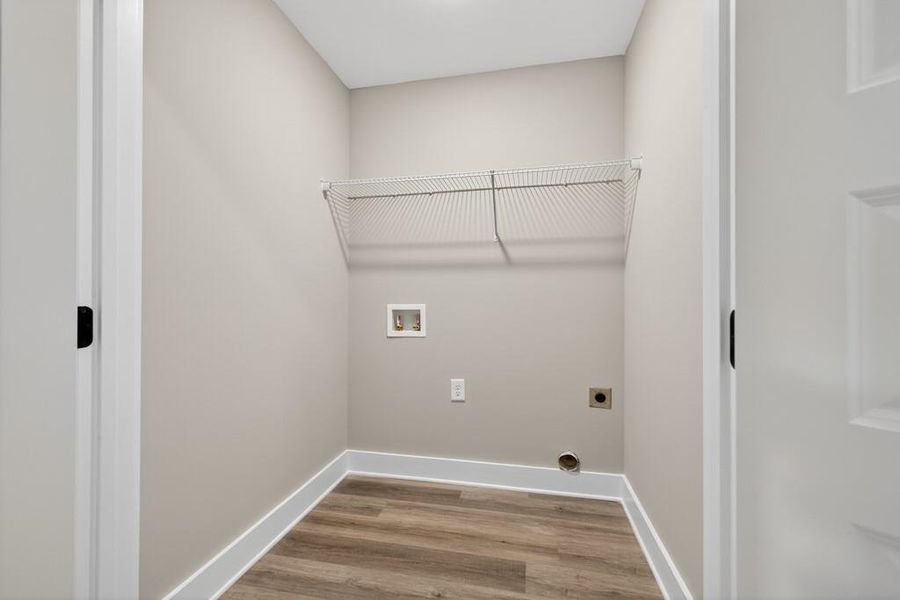 Image 40 of a home in .