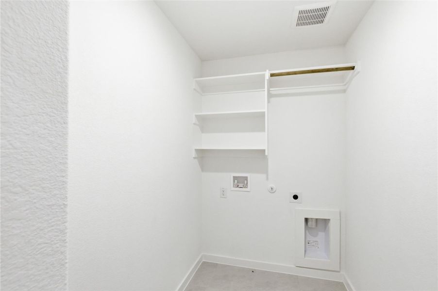 Spacious, unfurnished interior of a new home in Infinity Square, Kyle (Image 14).