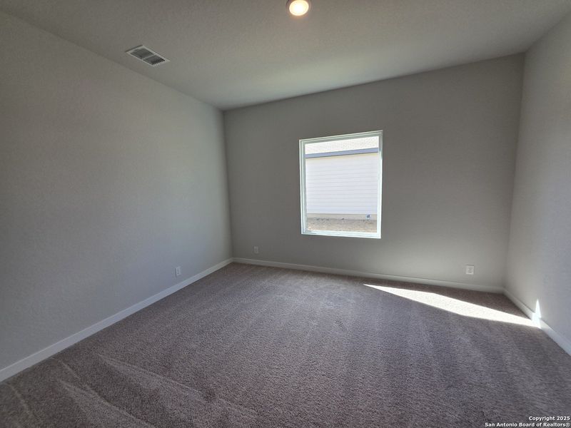 Spacious, unfurnished interior of a new home in The Summit at Saddlebrook Ranch 55's, Schertz (Image 13).